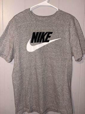 Nike Gray T-Shirt Men’s